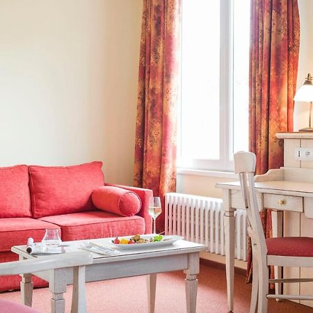 Hotel Restaurant Le Bristol Niederbronn-les-Bains Bagian luar foto