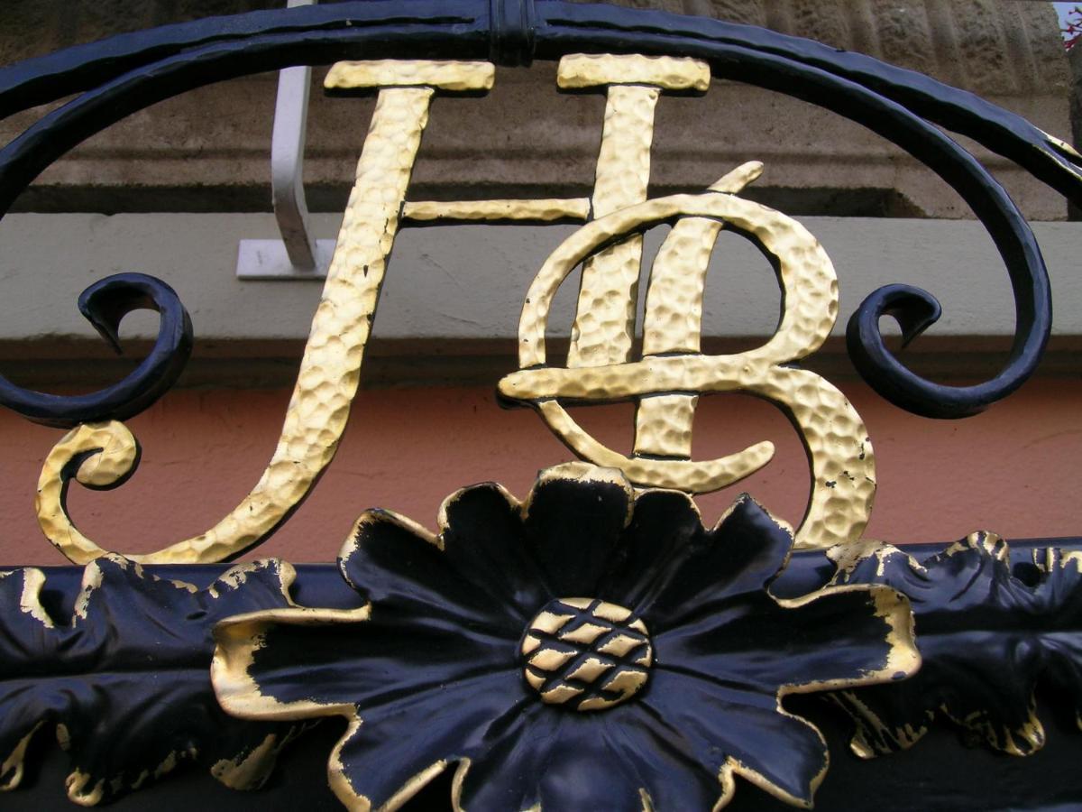 Hotel Restaurant Le Bristol Niederbronn-les-Bains Bagian luar foto