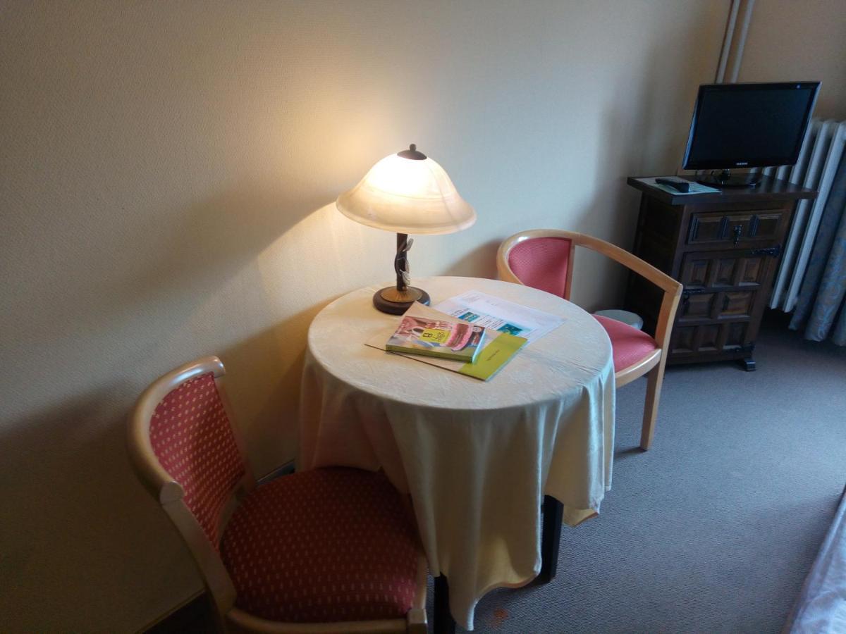 Hotel Restaurant Le Bristol Niederbronn-les-Bains Bagian luar foto
